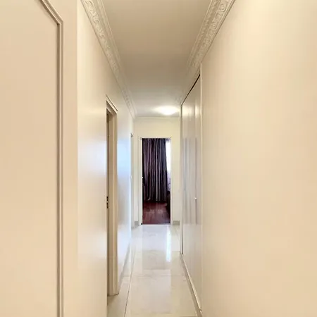 108 - Spacieux De 90m2 Апартаменты *